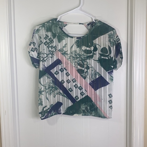 KIIND Of - Colorful Short Sleeve Blouse Size XS - Picture 2 of 7